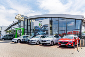 https://hildesheim.autohaus-kuehl.de/_Resources/Persistent/8/f/4/8/8f48822e389950bd026dc610c1b74fdc1479a61b/61-499A7150-337x225.jpg